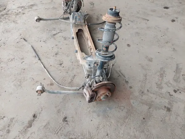 OEM Hinterachsschwinge Alfa Romeo 147 - Gebraucht image 3