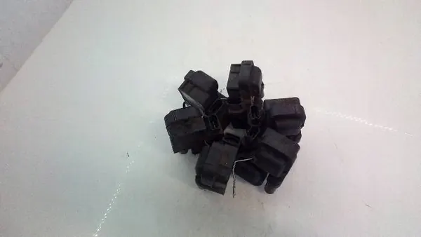 Tändspole Mercedes W210 2.4B A0001587303 image 6