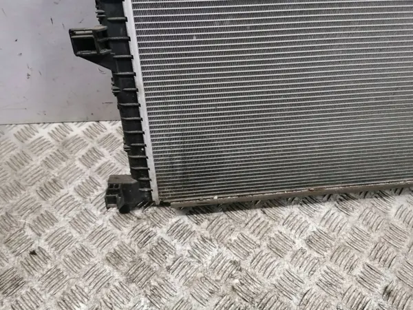 Radiateur d'eau SEAT Ateca 2017 OEM 5Q0816411AL image 6
