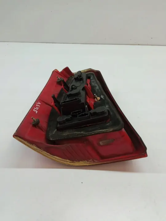 Feu Arrière Droit VW Golf IV Break 1997-2004 OEM image 3
