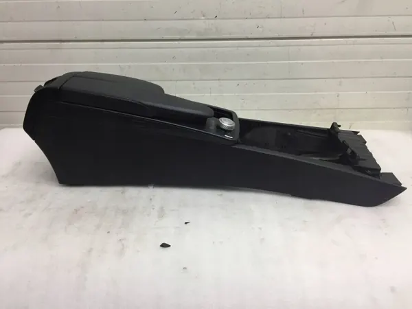 Accoudoir console centrale Mercedes C W204 OEM A2046800150 image 4