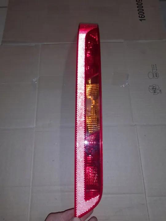 DS 7 Halogeeni takavalo OEM 2VA013124-02 image 2
