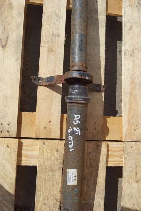 Drivaxel Audi A4 A5 8T0521101A image 2