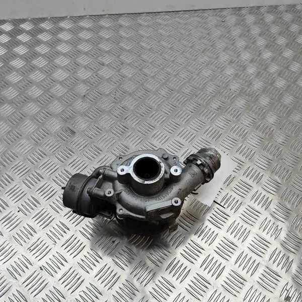 Turbo OEM 16359700011 para Renault Kadjar 1.5L image 8