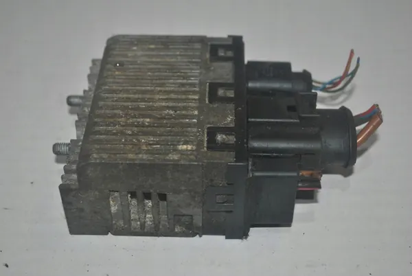 Audi A6 C5 1997-2005 Tuulettimen Ohjausmoduuli 8D0959501C image 5