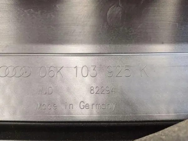 OEM 06K103925K Moottorikansi Audi A3 S3 8V image 3
