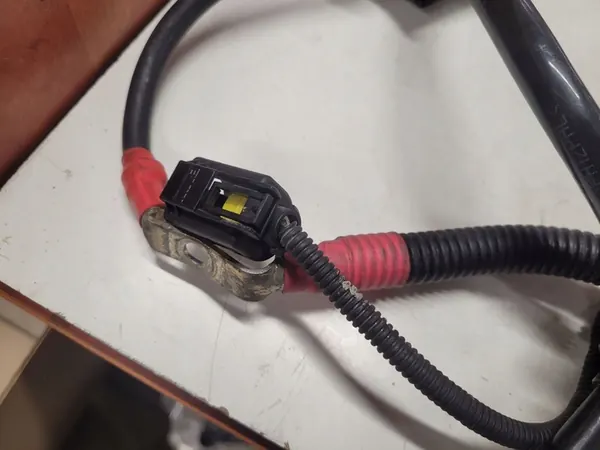 Terminal positivo BMW 1 E81 E87 779800904 image 6