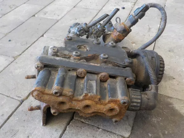 Iveco OE 4728800300 Válvula ECAS Suspensión Aire image 2