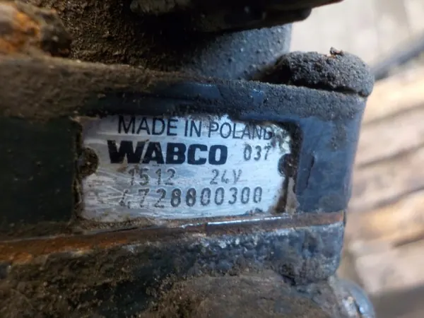 Iveco OE 4728800300 Válvula ECAS Suspensión Aire image 6