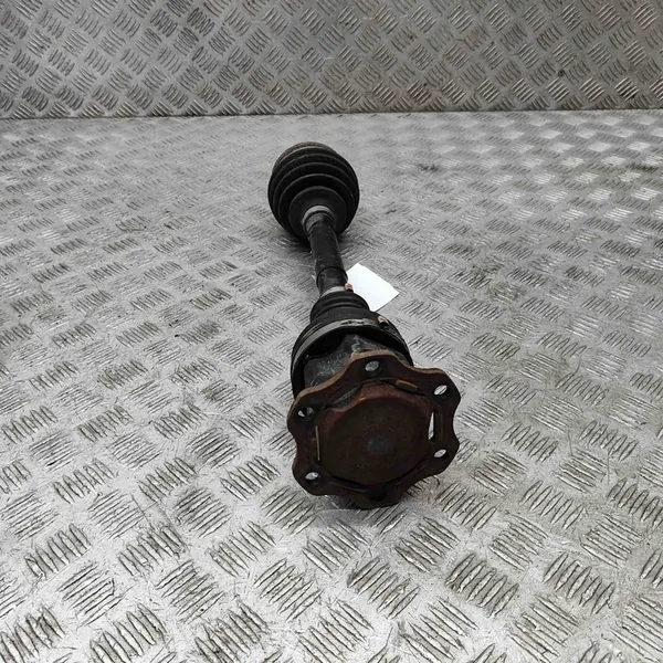 Audi A4 S4 B9 2017 Höger Framhjulaxel image 4