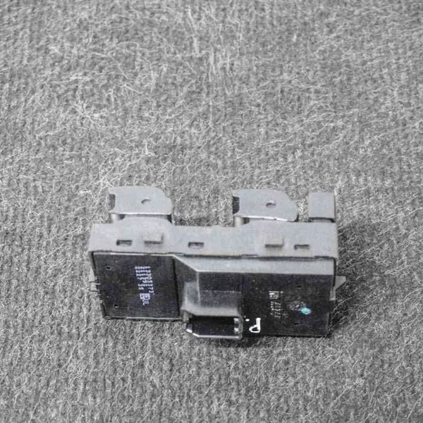 Interruptor de janela dianteira esquerda Chevrolet Malibu 2014 image 2