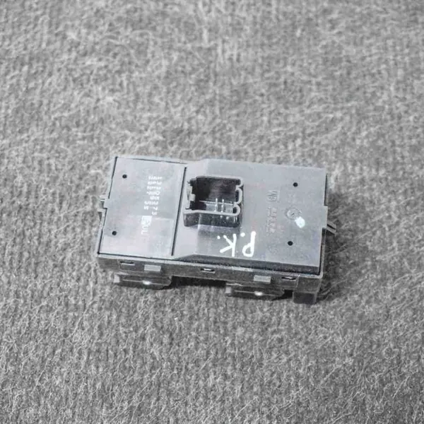 Interruptor de janela dianteira esquerda Chevrolet Malibu 2014 image 3