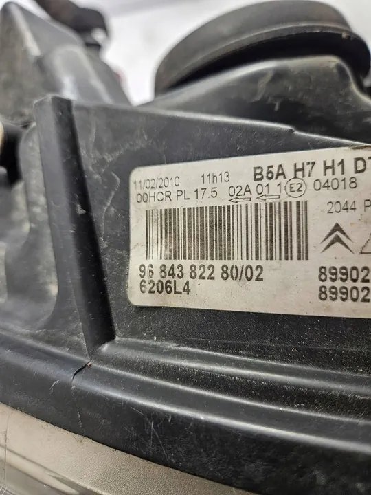 Farol Direito 9684382280 Citroen C4 1 I Lift 08-11 image 9