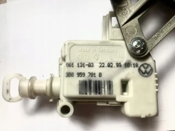 OEM 3B0959781B 961131-03 Atuador de Fecho Porta-Malas SEAT Toledo II image 4