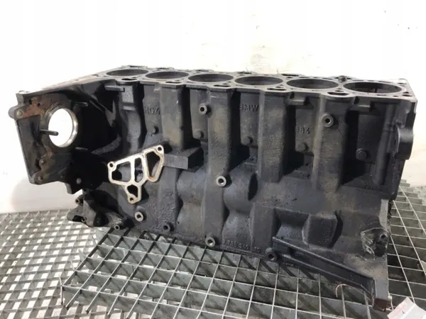OEM Motorblock BMW E61 2.5 177PS 7788546 image 3
