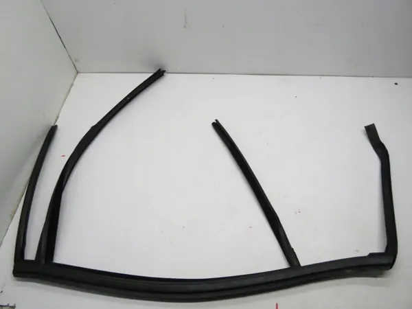 OEM 1302143 Dörrlist Fram Höger Volvo V60/S60 image 6