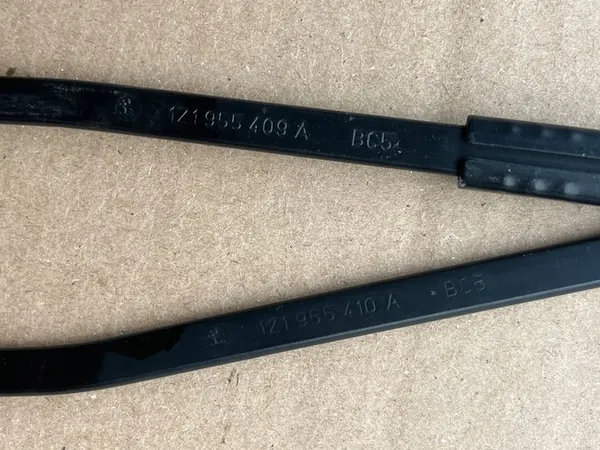 Wiper Arm Left Right Skoda Octavia II 2008-2013 image 3