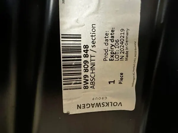 OEM 4IX000555 Rechter dorpelbeschermer Audi A4 B9 image 5
