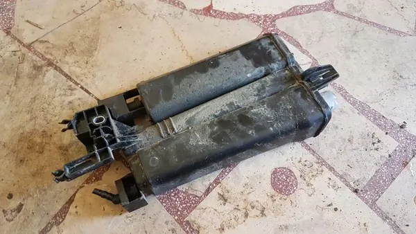 Filtro de carbono Audi A3 S3 8V 2016 5Q0201801 image 1