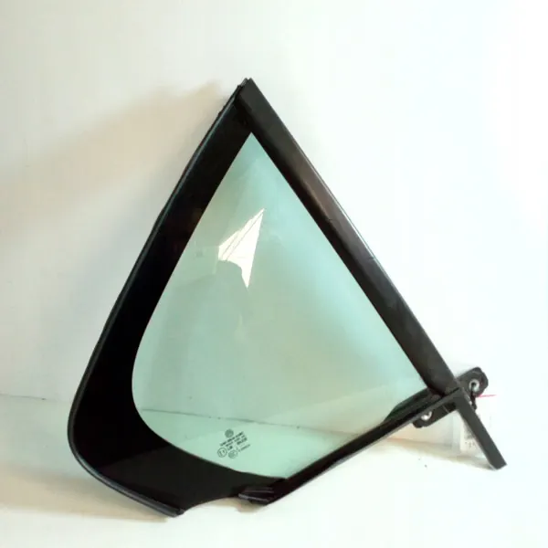 Vidro Triangular Traseiro Direito VW Jetta 5C OEM WORAD1284 image 2