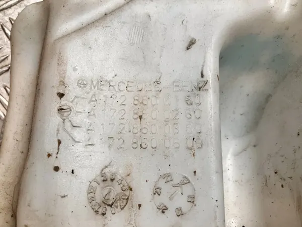 Mercedes-Benz SLK R172 ruitenwisservat OEM A1728600160 image 3