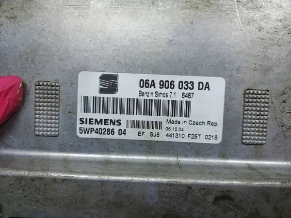 Calculateur moteur OEM 06A906033DA pour SEAT Altea 1.6 image 4