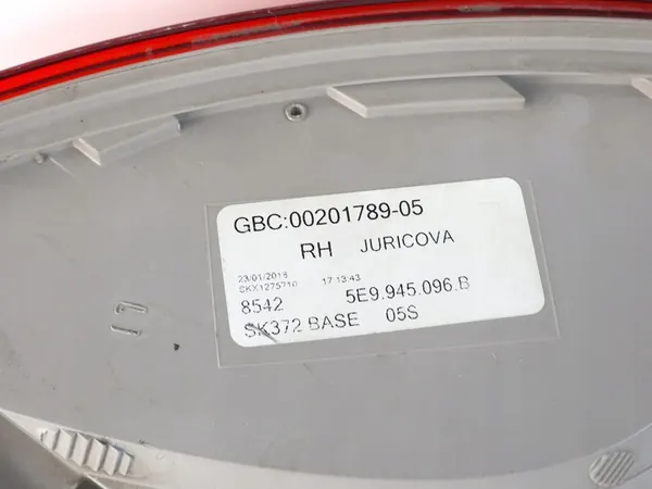 Lámpara Trasera Guardabarros Skoda Octavia 3 III Kombi Derecha 5E9945096B image 5