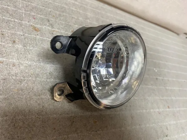 Phare Halogène Droit OEM 26600W000P Mitsubishi image 3