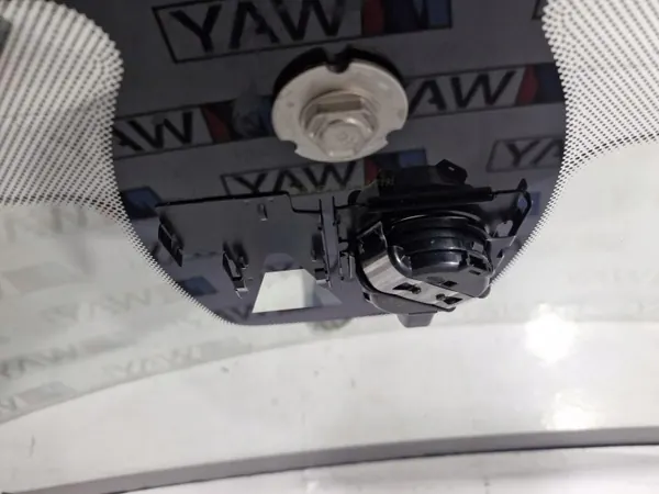 BMW F11 Pre-Lift Frontscheibe mit Kamera HUD image 4
