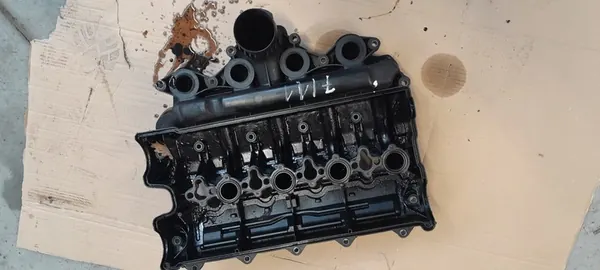 RENAULT MASTER II 2.5 DCI Tampa de válvulas 8200239705 image 2