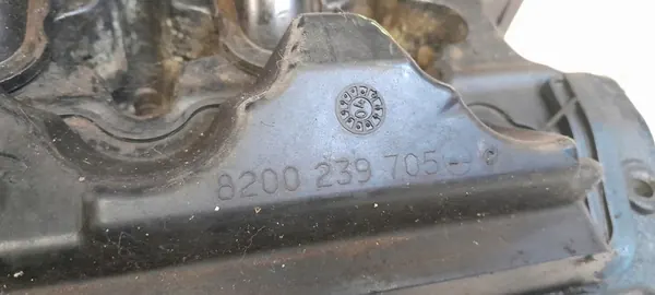 RENAULT MASTER II 2.5 DCI Tampa de válvulas 8200239705 image 3