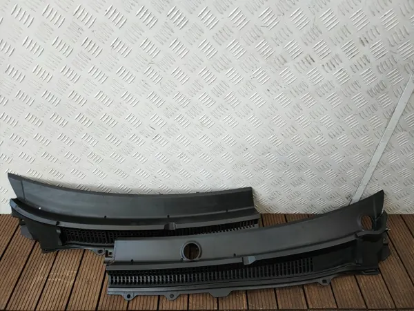 Suzuki Kizashi 09-14 Stänkskärm-set OEM image 2