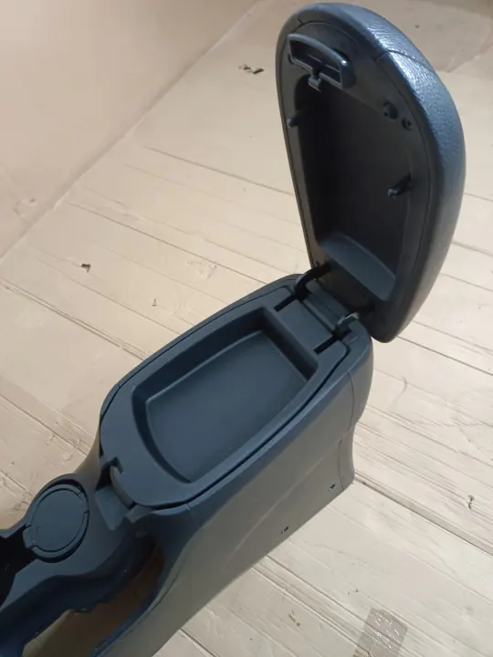 Accoudoir OEM pour Hyundai Veloster I 2011- image 10