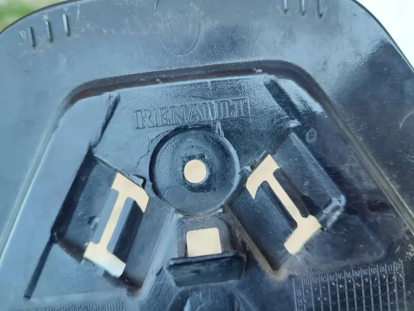 GRILL ATRAPA RENAULT TRAFIC III image 8