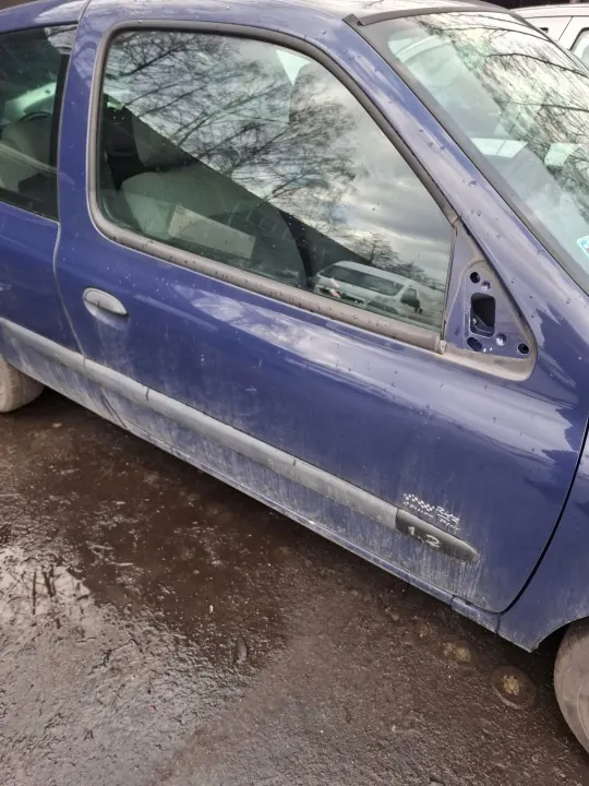 Oikea etusivuikkuna Renault Clio 2 OEM 5425577 image 2