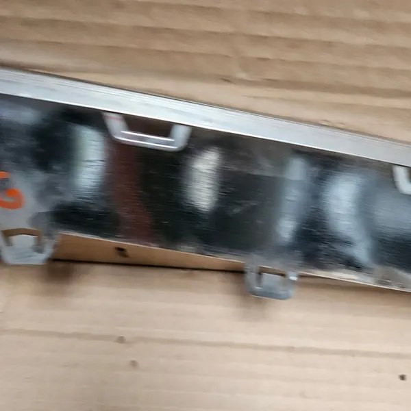 Mercedes-Benz E-Class Coupe C207 Framskärmslist A2078850974 image 4