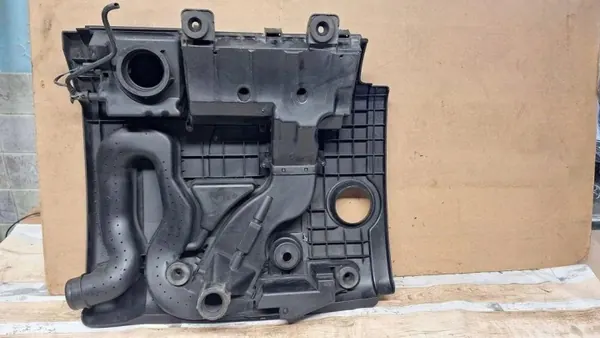 VW Motorafdekking OEM 03C129607N voor Golf V Variant image 4