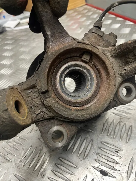 OEM 12558 Cubo ABS Dianteiro Esquerdo para Daihatsu Cuore VII image 5
