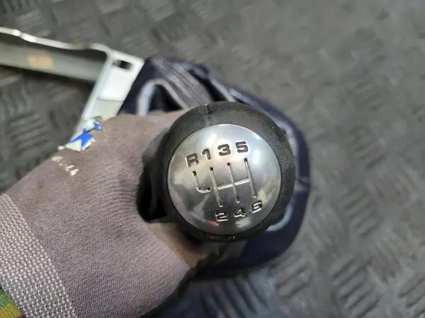 Cadre de botte de levier OEM 99755326102 Porsche image 3