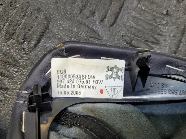Cadre de botte de levier OEM 99755326102 Porsche image 8