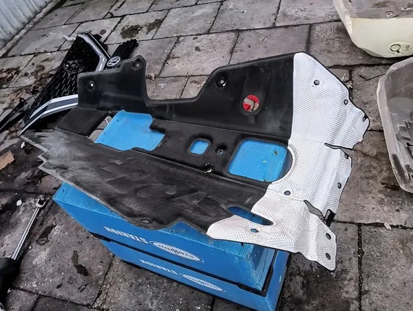 Isolamento de túnel Alfa Romeo Stelvio 2.2jtd 50535147 image 3