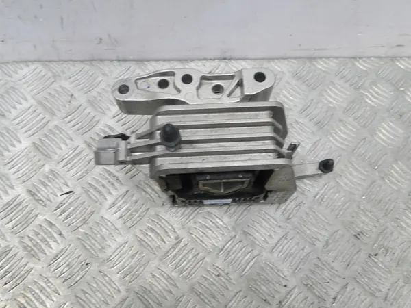 Soporte de motor BMW 1 F40 2019 1.5D 8835572 image 2