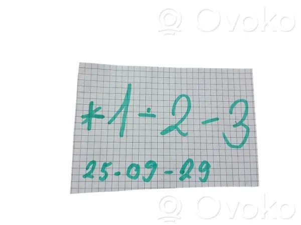 Toyota Kofferraumabdeckung OEM 7681542020 - Gebraucht image 6