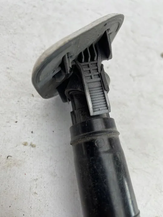 Hyundai OE 98682-2W500 Tapón de parachoques image 4