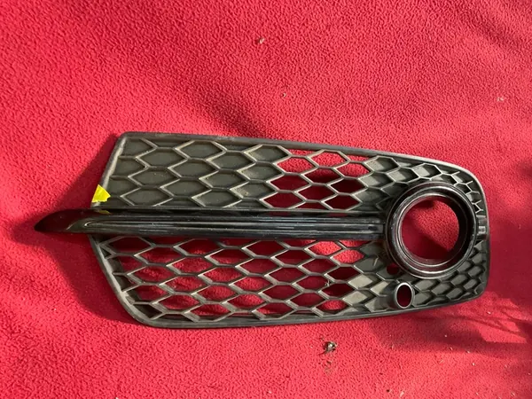 Rejilla de parachoques delantera Q5 8R S-LINE izquierda PDC negra 8R0807681S image 2