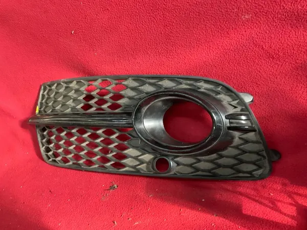 Rejilla de parachoques delantera Q5 8R S-LINE izquierda PDC negra 8R0807681S image 3