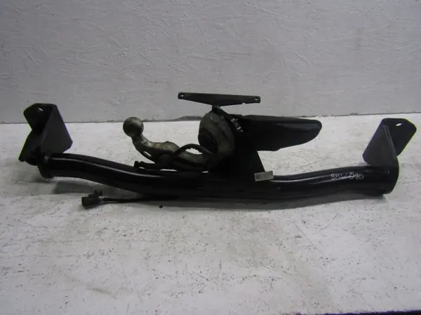 BMW X1 U11 Anhängerkupplung OEM 10069418004 - Gebraucht image 2