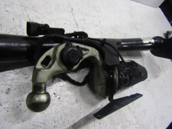 BMW X1 U11 Anhängerkupplung OEM 10069418004 - Gebraucht image 6