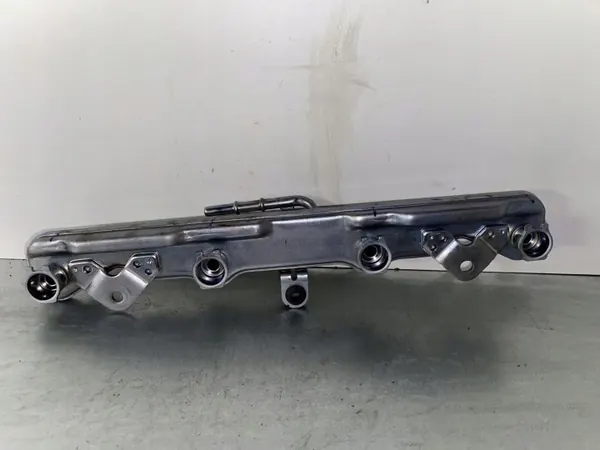 Honda CR-V Bränsleledning OEM BAUEJ16 - Begagnad image 2
