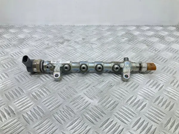 Régulateur pression carburant OEM 03L130089J VW image 2